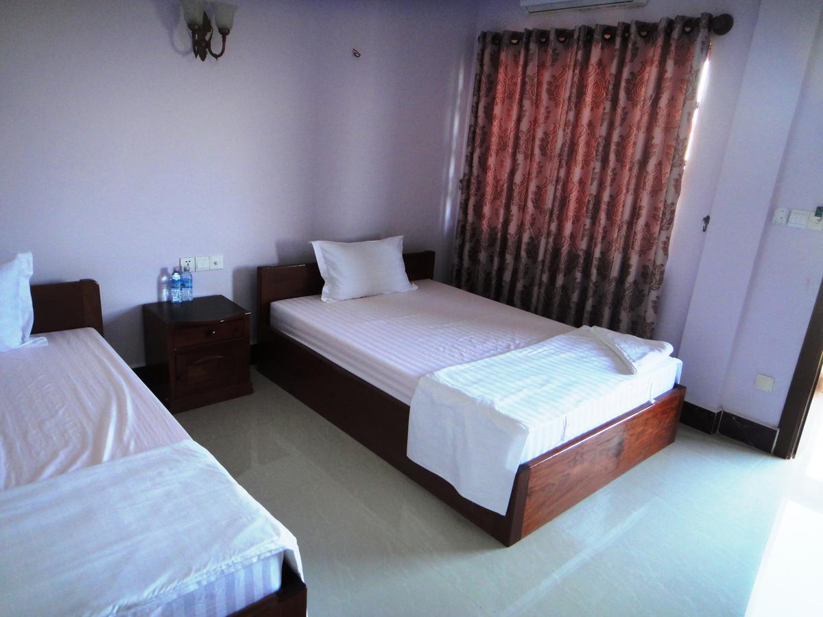 Sambo Leap Guesthouse 캄폿 객실 사진
