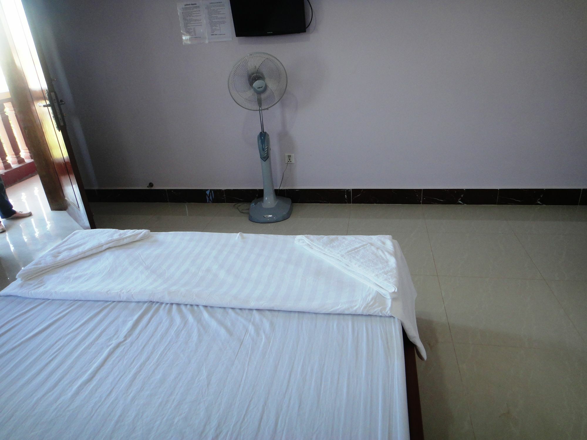 Sambo Leap Guesthouse 캄폿 외부 사진