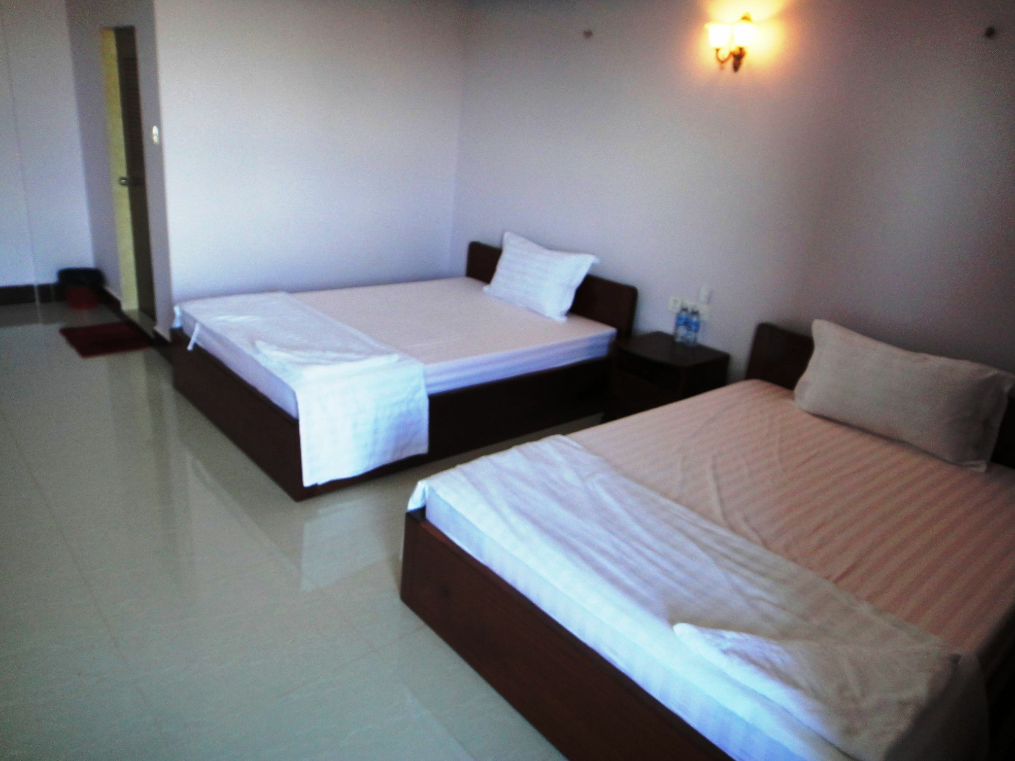 Sambo Leap Guesthouse 캄폿 외부 사진